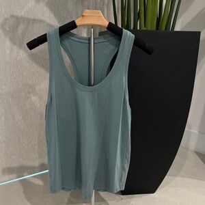 Lululemon Women's Love Tank Tidewater Teal size 4 Sleeveless Top - Green